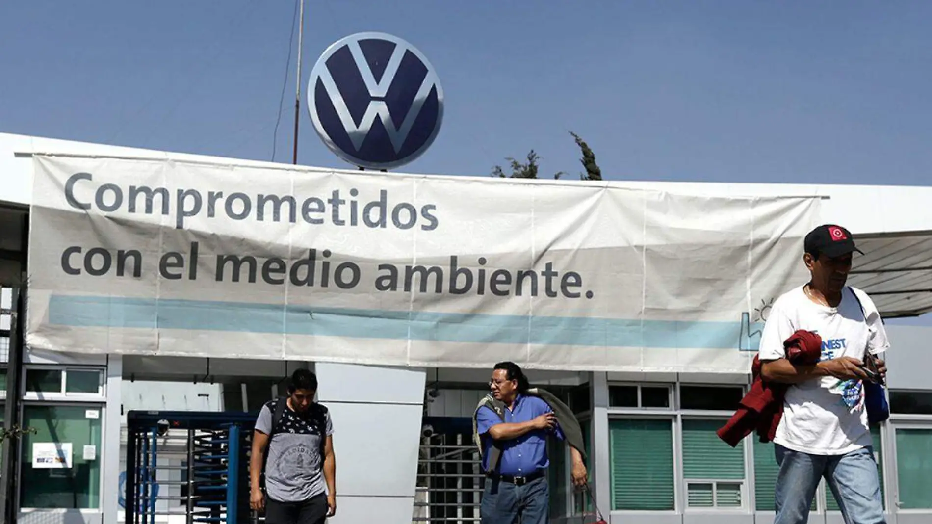 Volkswagen México entrada de empleados a la empresa